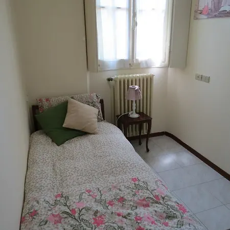 Emy Apartment *