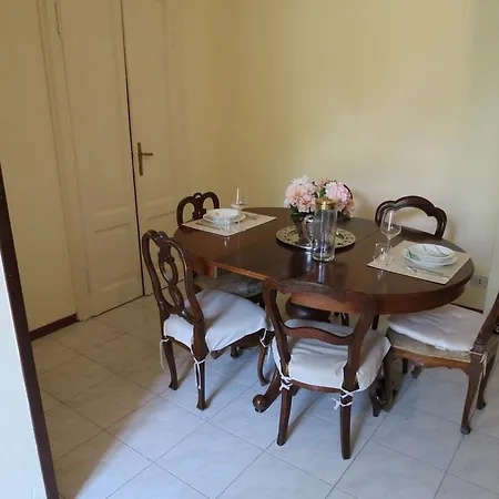 Emy Apartment *