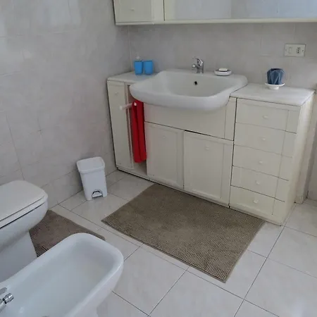Emy Apartment *